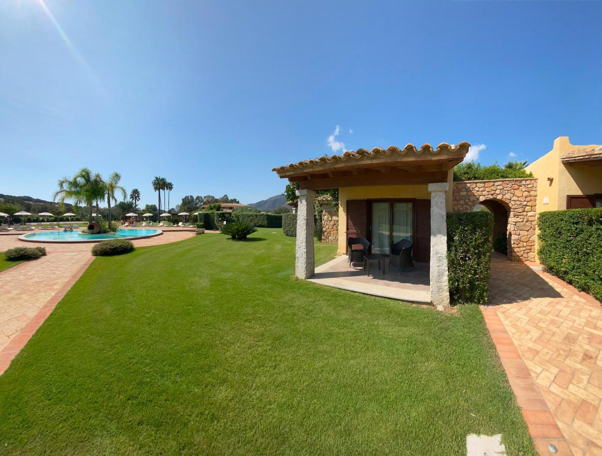 Le Anfore Hotel Villasimius Exterior photo